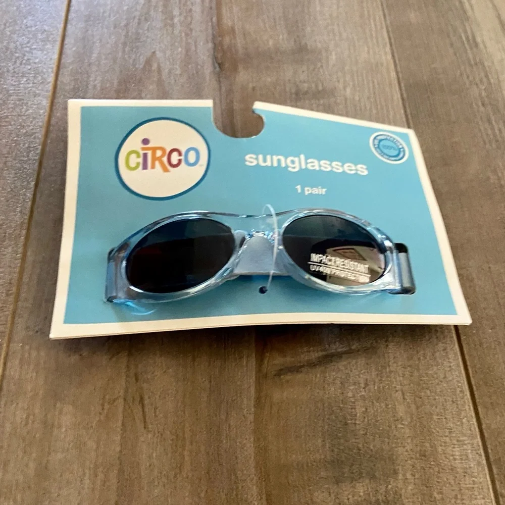 Circo Baby Toddler Sunglasses in Blue w/Flexible Adjustable Band UV Protecting